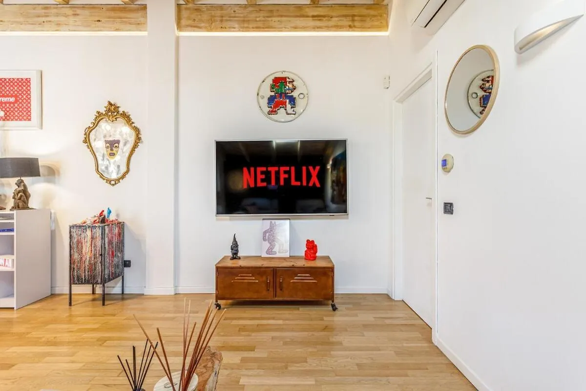Apartment Unconventional Bnb Near Linate - Supreme Meme Loft Milan