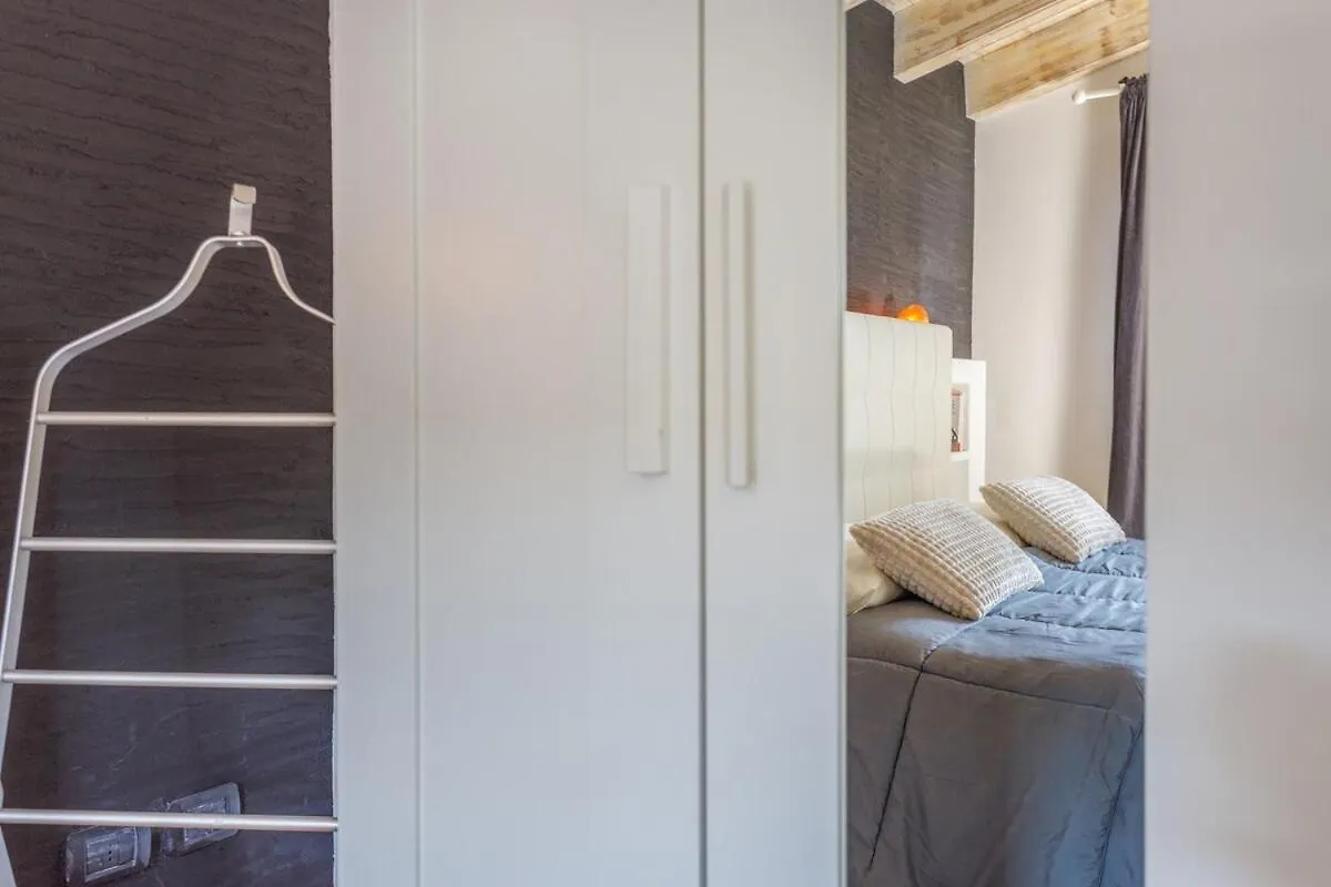 Unconventional Bnb Near Linate - Supreme Meme Loft Milan